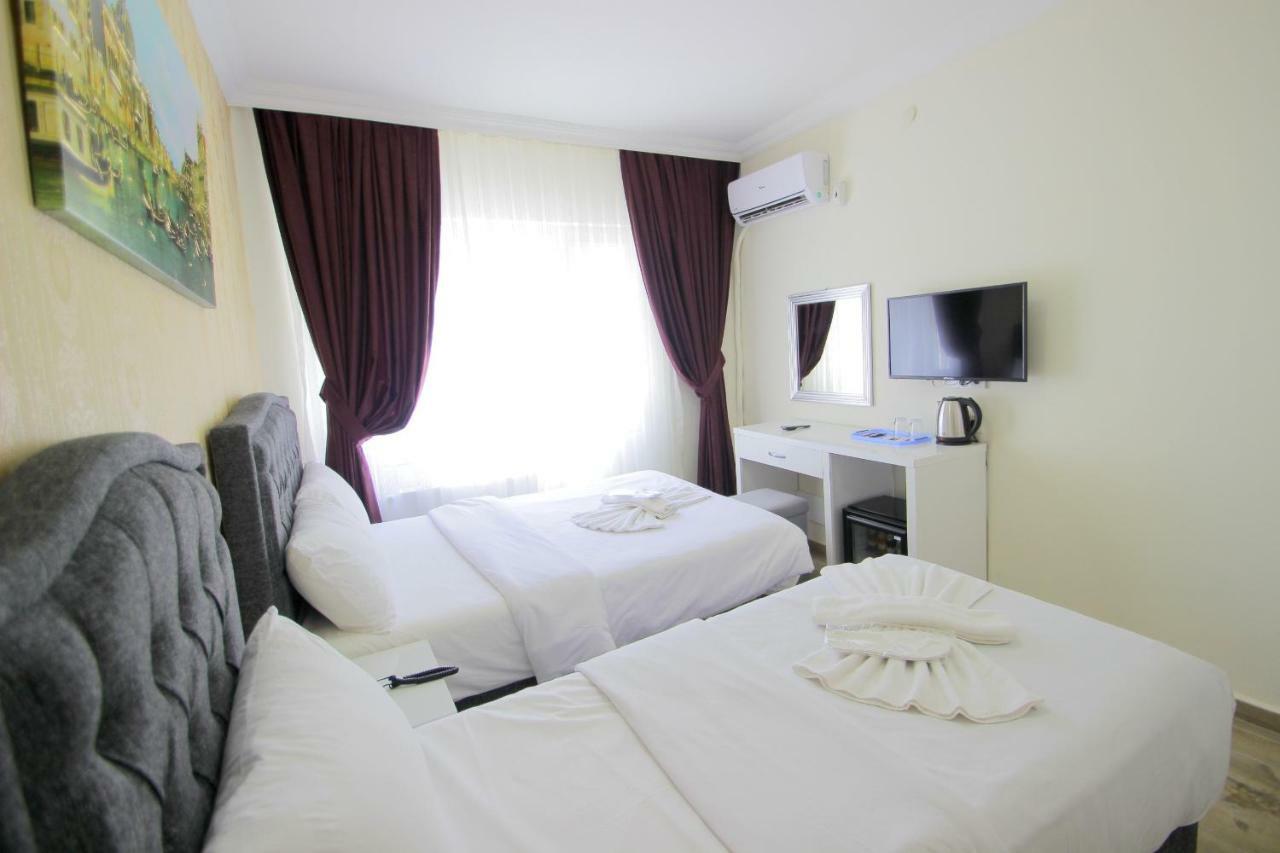 Grand Fm Hotel อิสตันบูล ภายนอก รูปภาพ